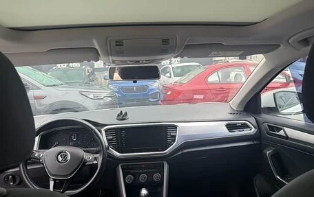 Volkswagen T-Roc I, 2022 год, 1 192 333 рублей, 9 фотография