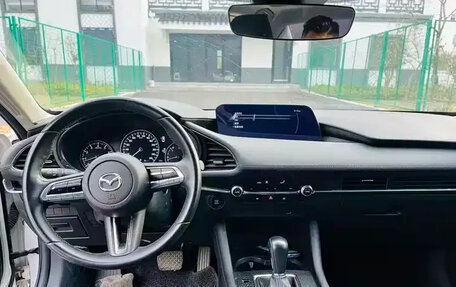 Mazda 3, 2022 год, 1 800 071 рублей, 2 фотография