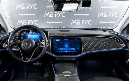 Mercedes-Benz E-Класс, 2024 год, 8 200 000 рублей, 11 фотография