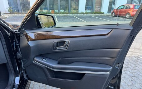 Mercedes-Benz E-Класс, 2014 год, 1 800 000 рублей, 21 фотография