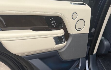 Land Rover Range Rover IV рестайлинг, 2021 год, 9 400 000 рублей, 17 фотография