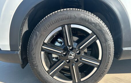 Honda Vezel, 2024 год, 2 220 000 рублей, 10 фотография