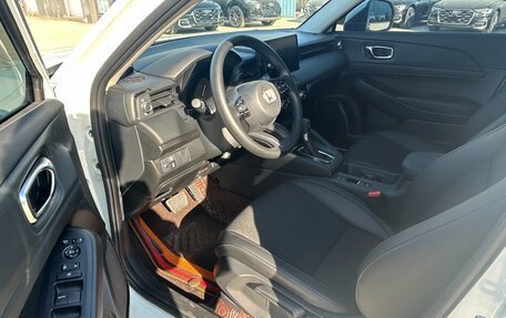 Honda Vezel, 2024 год, 2 220 000 рублей, 14 фотография