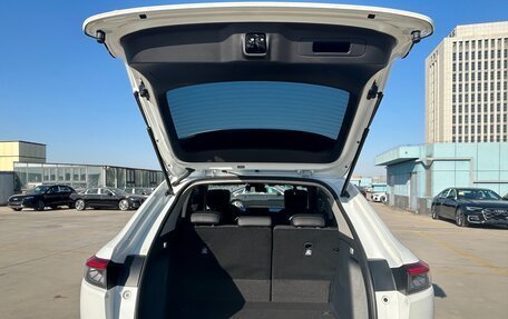 Honda Vezel, 2024 год, 2 220 000 рублей, 29 фотография