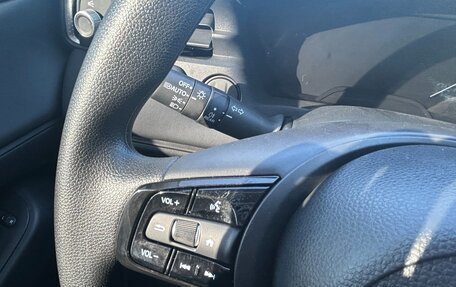 Honda Vezel, 2024 год, 2 220 000 рублей, 34 фотография