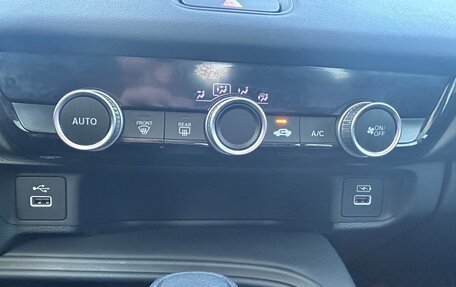 Honda Vezel, 2024 год, 2 220 000 рублей, 38 фотография