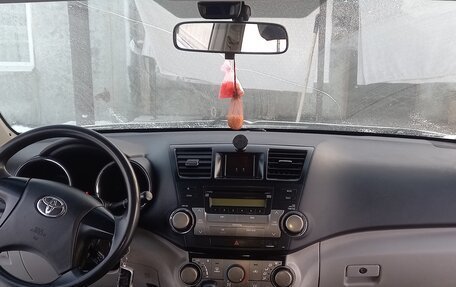 Toyota Highlander III, 2008 год, 1 550 000 рублей, 1 фотография