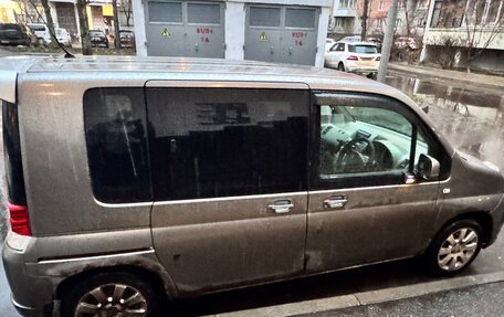 Honda Mobilio I, 2005 год, 409 000 рублей, 2 фотография