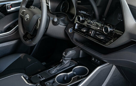 Toyota Highlander, 2025 год, 6 300 000 рублей, 11 фотография
