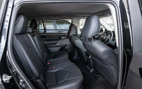 Toyota Highlander, 2025 год, 6 300 000 рублей, 10 фотография