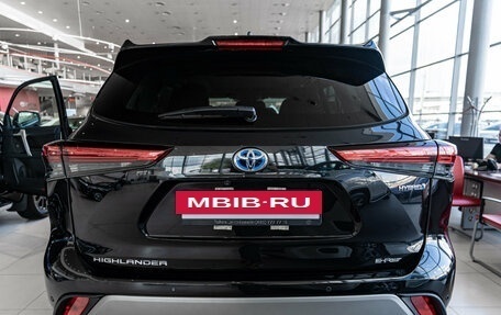 Toyota Highlander, 2025 год, 6 300 000 рублей, 5 фотография