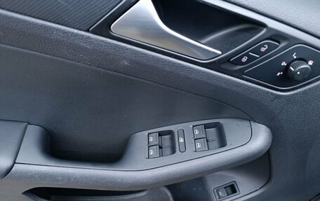 Volkswagen Jetta VI, 2014 год, 950 000 рублей, 13 фотография