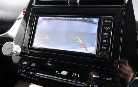 Toyota Prius IV XW50, 2018 год, 1 749 000 рублей, 15 фотография