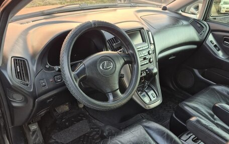 Lexus RX IV рестайлинг, 2001 год, 745 000 рублей, 8 фотография