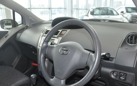 Toyota Vitz, 2008 год, 780 000 рублей, 9 фотография
