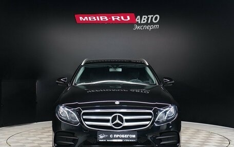 Mercedes-Benz E-Класс, 2018 год, 2 988 000 рублей, 2 фотография