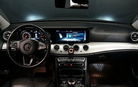 Mercedes-Benz E-Класс, 2018 год, 2 988 000 рублей, 25 фотография