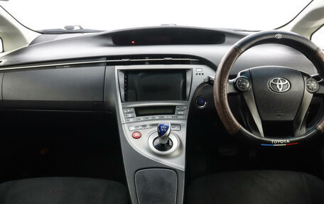 Toyota Prius, 2012 год, 1 149 000 рублей, 14 фотография