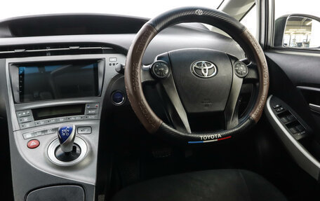 Toyota Prius, 2012 год, 1 149 000 рублей, 15 фотография