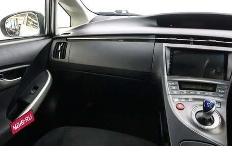 Toyota Prius, 2012 год, 1 149 000 рублей, 13 фотография