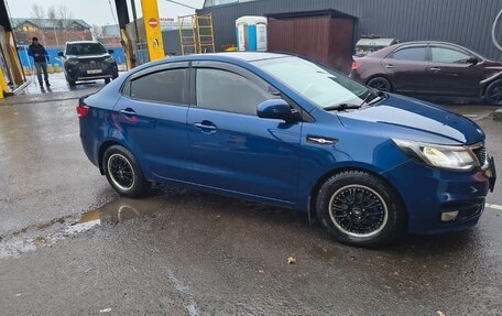 KIA Rio III рестайлинг, 2015 год, 950 000 рублей, 2 фотография