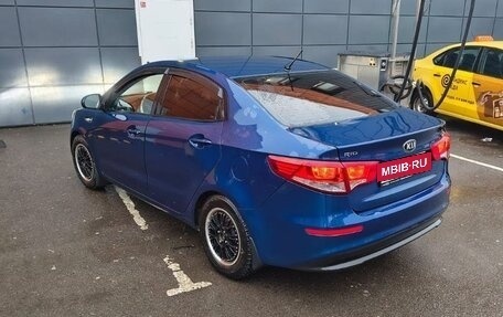 KIA Rio III рестайлинг, 2015 год, 950 000 рублей, 3 фотография