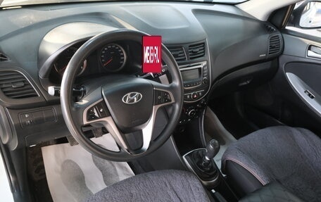 Hyundai Solaris II рестайлинг, 2016 год, 959 000 рублей, 11 фотография