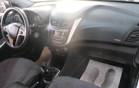 Hyundai Solaris II рестайлинг, 2016 год, 959 000 рублей, 20 фотография