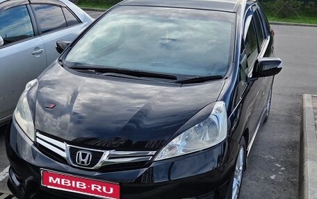 Honda Fit Shuttle I рестайлинг, 2011 год, 870 000 рублей, 1 фотография