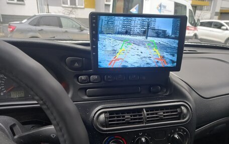 Chevrolet Niva I рестайлинг, 2004 год, 300 000 рублей, 5 фотография