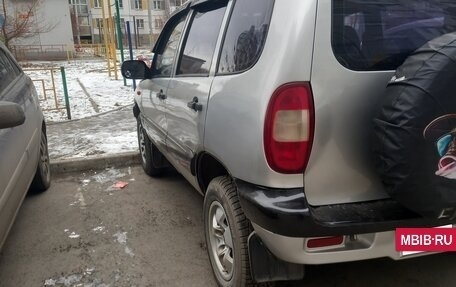 Chevrolet Niva I рестайлинг, 2004 год, 300 000 рублей, 2 фотография