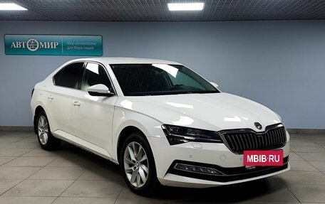 Skoda Superb III рестайлинг, 2019 год, 2 499 000 рублей, 3 фотография