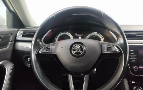 Skoda Superb III рестайлинг, 2019 год, 2 499 000 рублей, 15 фотография