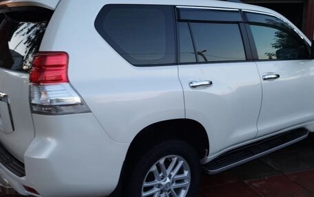 Toyota Land Cruiser Prado 150 рестайлинг 2, 2012 год, 3 250 000 рублей, 14 фотография