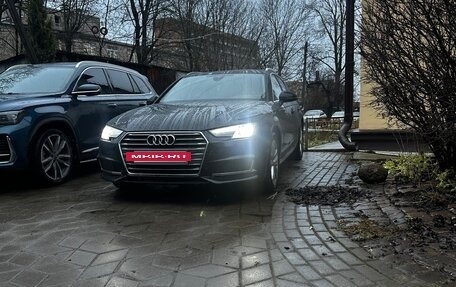 Audi A4, 2019 год, 2 500 000 рублей, 4 фотография