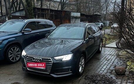 Audi A4, 2019 год, 2 500 000 рублей, 3 фотография