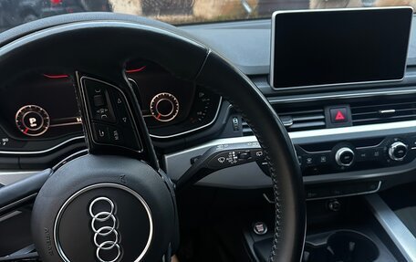 Audi A4, 2019 год, 2 500 000 рублей, 15 фотография