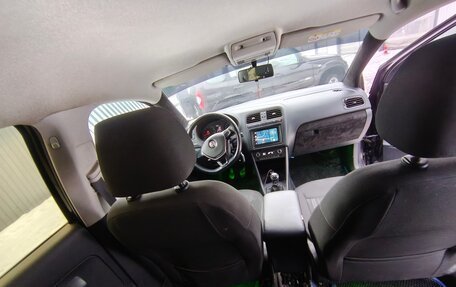 Volkswagen Polo VI (EU Market), 2015 год, 890 000 рублей, 7 фотография