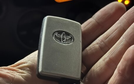 Toyota RAV4, 2007 год, 1 300 000 рублей, 16 фотография