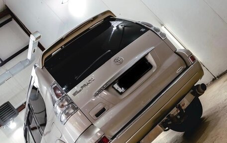 Toyota Land Cruiser Prado 120 рестайлинг, 2002 год, 2 100 000 рублей, 6 фотография