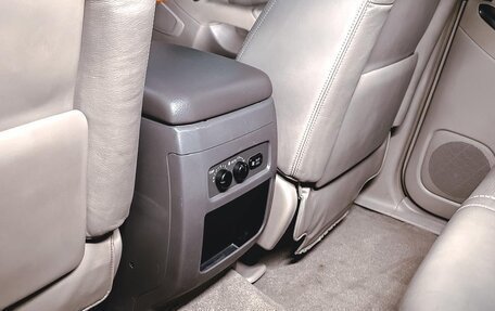 Toyota Land Cruiser Prado 120 рестайлинг, 2002 год, 2 100 000 рублей, 14 фотография