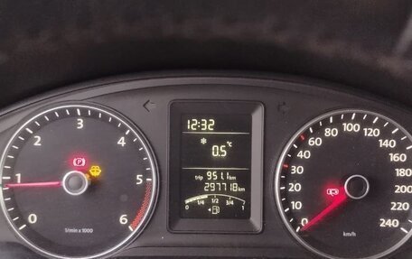 Volkswagen Caravelle T5, 2012 год, 1 750 000 рублей, 14 фотография