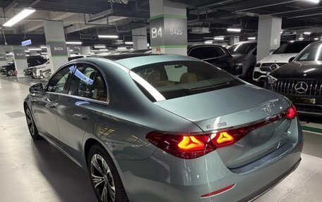 Mercedes-Benz E-Класс, 2025 год, 5 240 000 рублей, 3 фотография