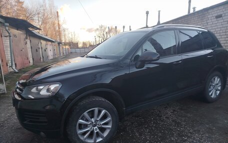 Volkswagen Touareg III, 2013 год, 1 995 000 рублей, 3 фотография