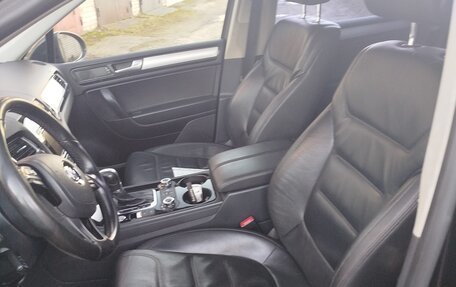 Volkswagen Touareg III, 2013 год, 1 995 000 рублей, 7 фотография