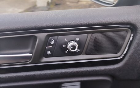 Volkswagen Touareg III, 2013 год, 1 995 000 рублей, 13 фотография