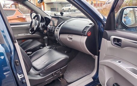 Mitsubishi Pajero Sport II рестайлинг, 2011 год, 2 200 000 рублей, 12 фотография