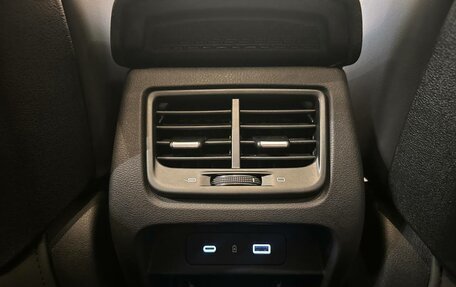 Geely Tugella FY11, 2024 год, 4 490 000 рублей, 28 фотография