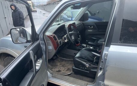 Mitsubishi Pajero III рестайлинг, 2003 год, 450 000 рублей, 11 фотография