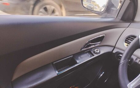 Chevrolet Cruze II, 2012 год, 500 000 рублей, 9 фотография